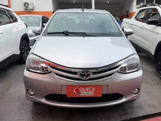 TOYOTA ETIOS 1.5 XLS SEDAN 16V FLEX 4P AUTOMÁTICO TOYOTA ETIOS 1.5 XLS SEDAN 16V FLEX 4P AUTOMÁTICO